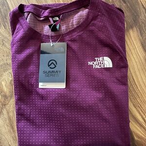 The North Face Women's Dotknit Crew - NWT